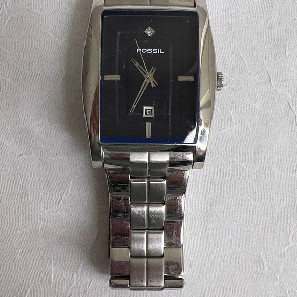 Fossil Black Dial Silver Bracelet Watch - Picture 6 of 6